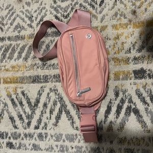 Lululemon belt bag